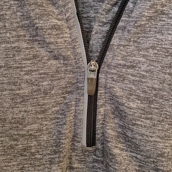 Nike Dri-Fit Long Sleeve Athletic Top - Picture 8 of 9